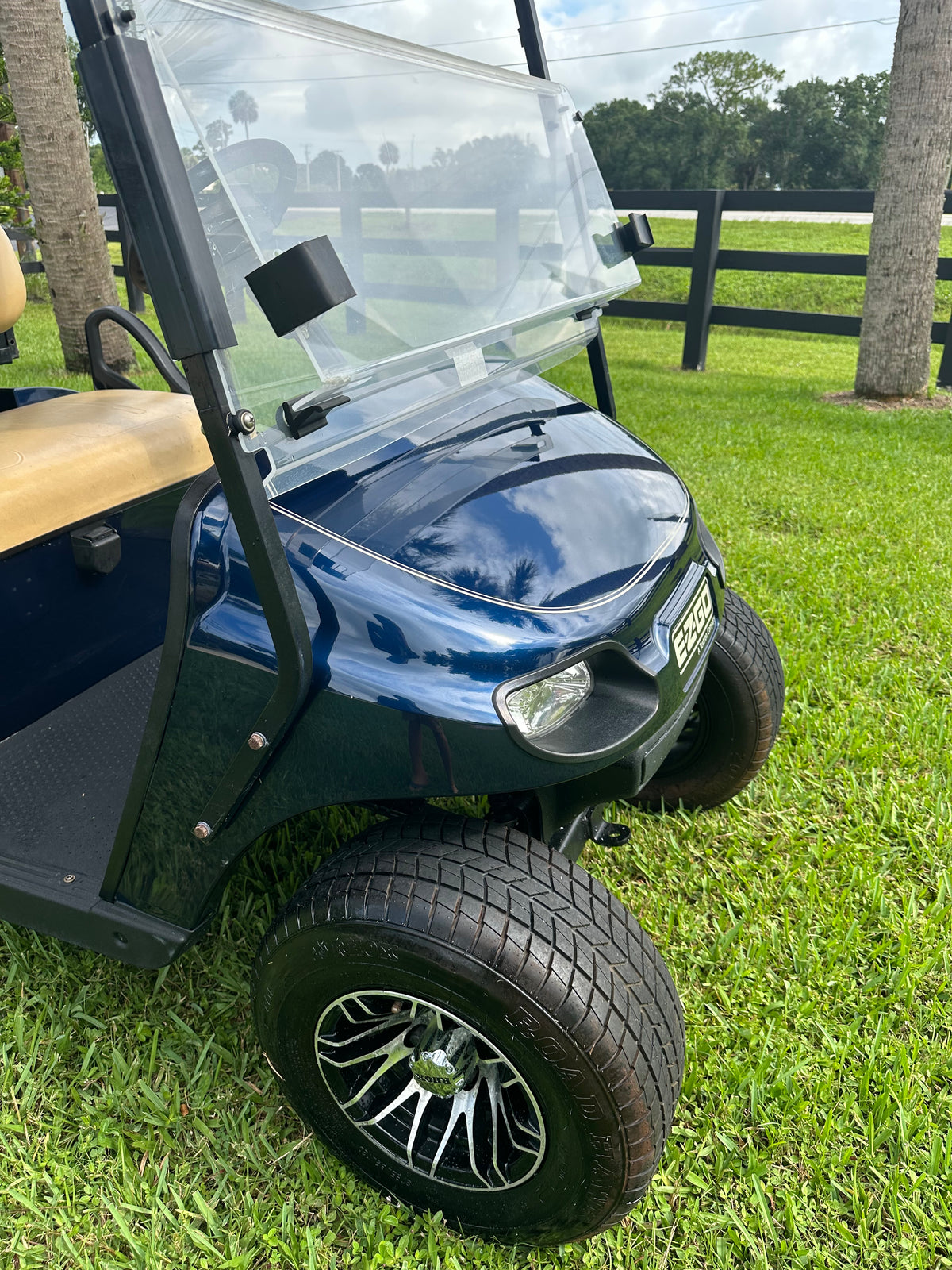 2016 EZ-GO TXT (NEW LITHIUM W/3 YEAR WARRANTY)