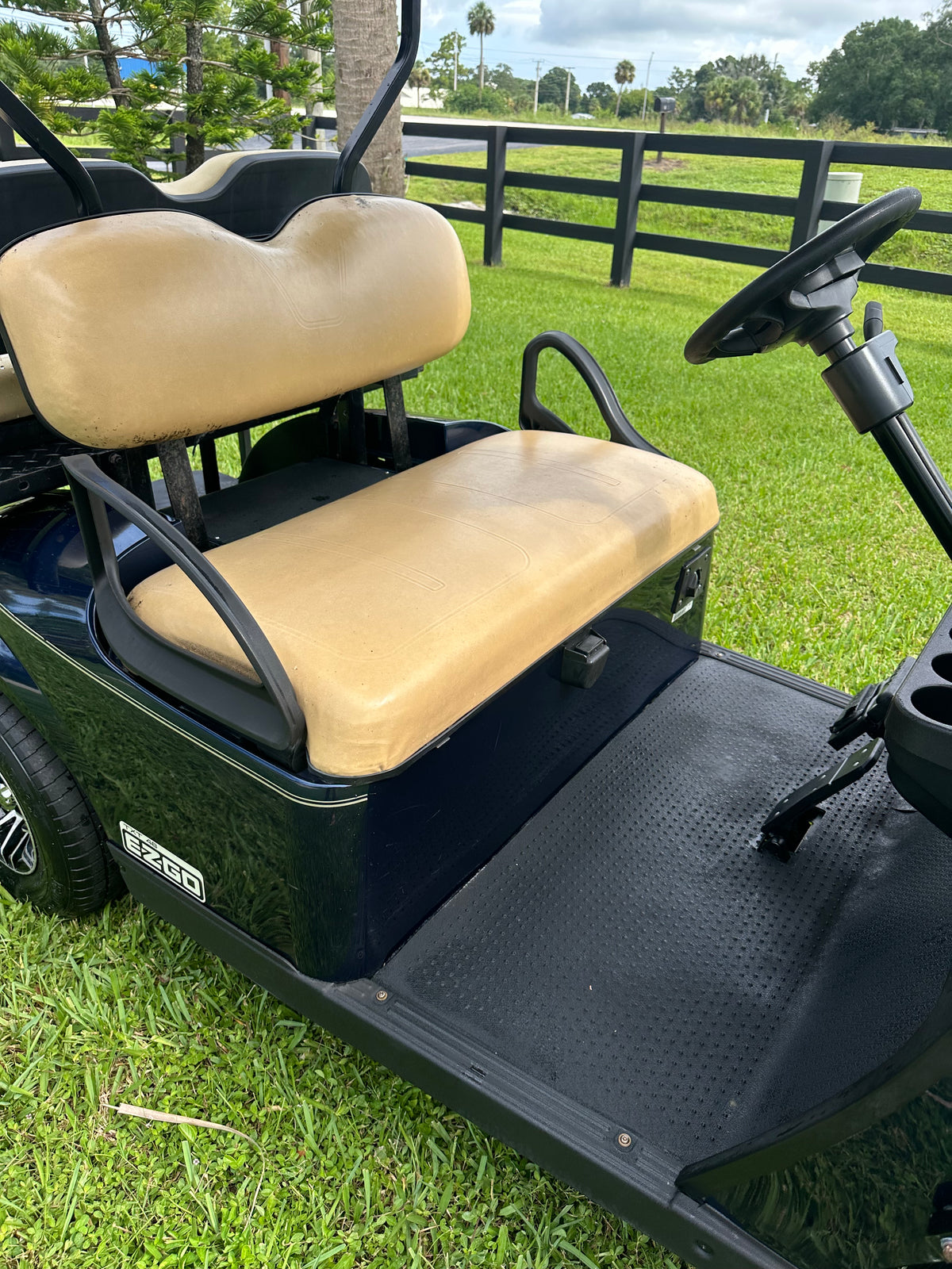 2016 EZ-GO TXT (NEW LITHIUM W/3 YEAR WARRANTY)