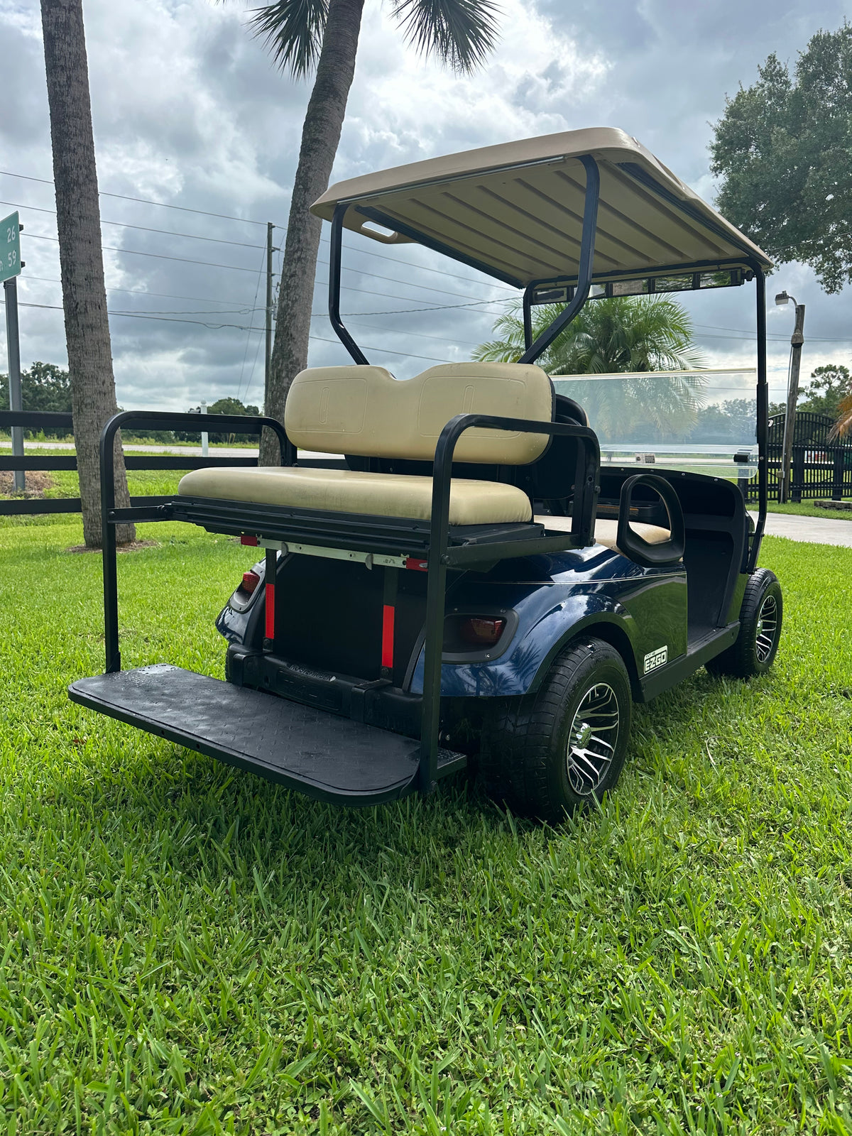 2016 EZ-GO TXT (NEW LITHIUM W/3 YEAR WARRANTY)