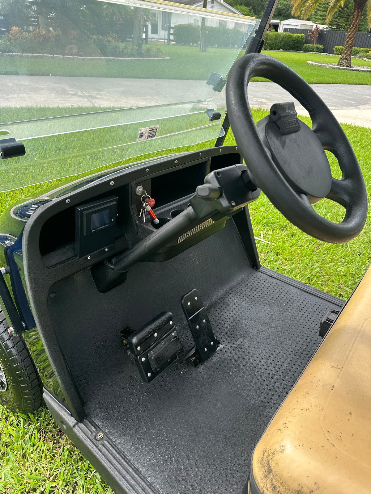 2016 EZ-GO TXT (NEW LITHIUM W/3 YEAR WARRANTY)