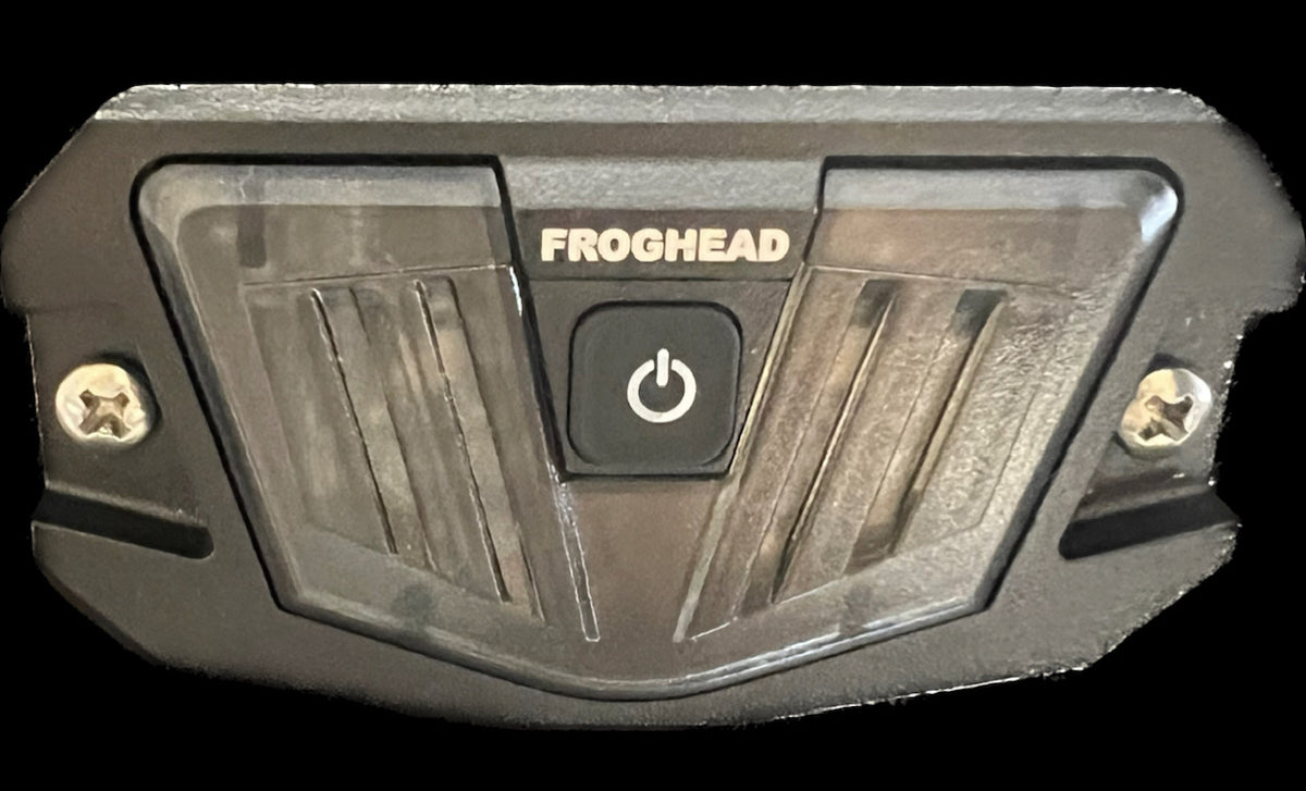 (4) Frogheadindustries LED-RGB marine speakers, Marine multifunction dome light and PSL 300.4 amplifier