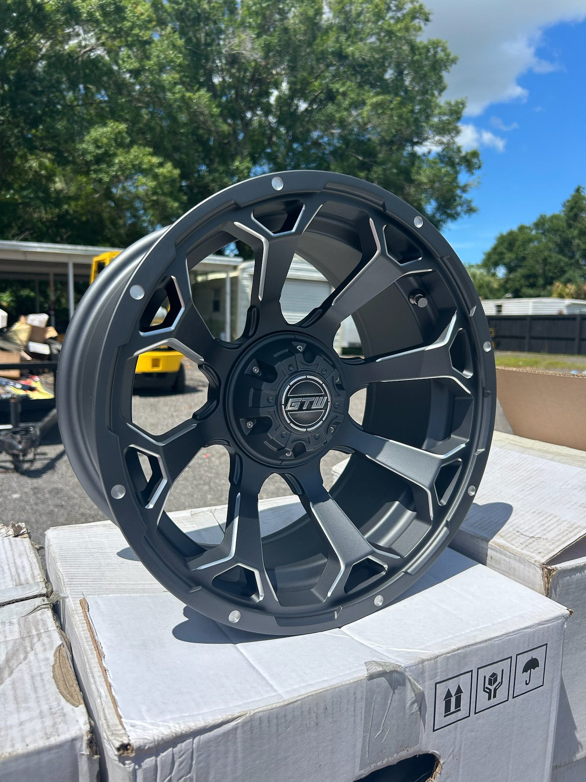 GTW Raven Matte Gray 14" rims